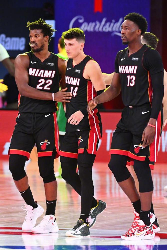 而在面对传 而在面对传