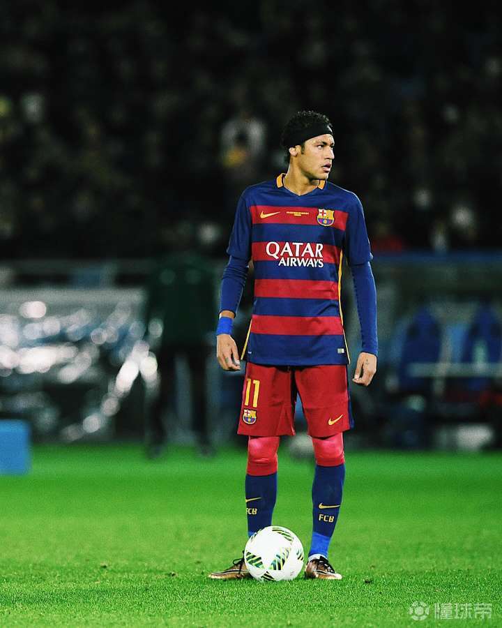 伍充满了期 伍充满了期